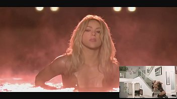 Shakira upkirt