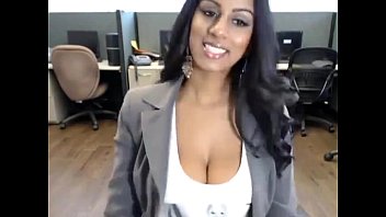Busty latina masturbating on the floor webcam