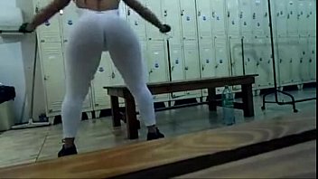 Rubia en el gym xxx