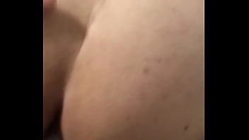 Esposa de mi amigo borracha durmiendo desnuda video casero real