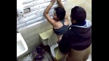 Camaras en baños de mujeres